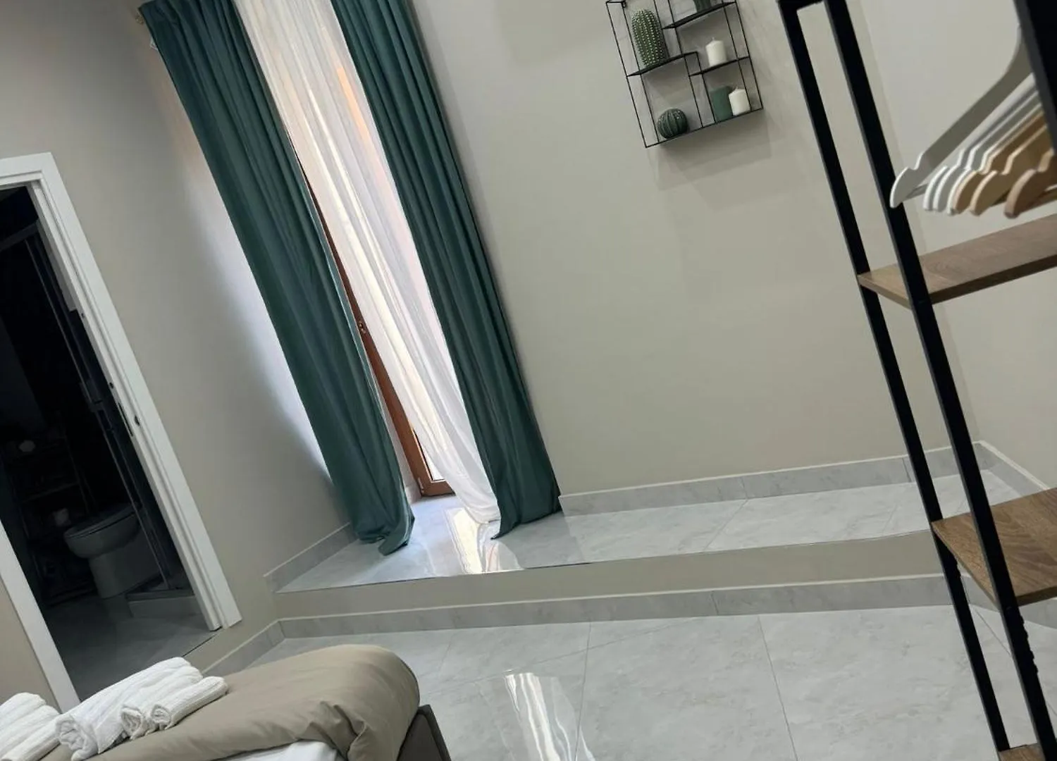 Royal Dream Bed & Breakfast Naples 0*,  Italy